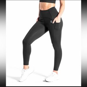 Virus Contour Tech Pants